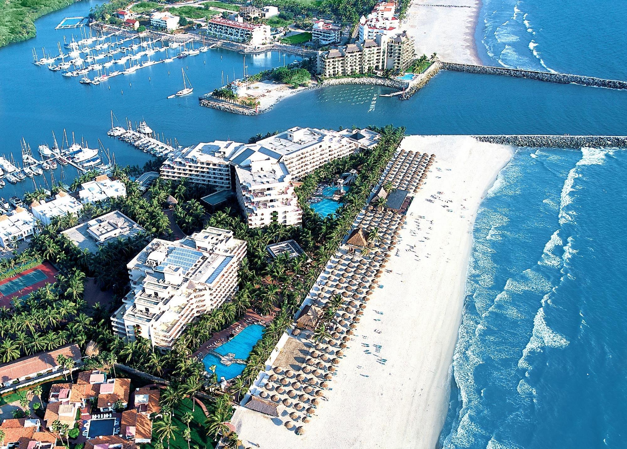 Paradise Village Beach Resort & Spa thumbnail 3