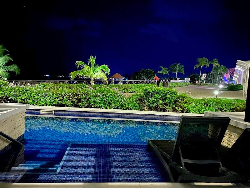 Hideaway at Royalton Negril, An Autograph Collection All-Inclusive Resort - Adults Only thumbnail 3