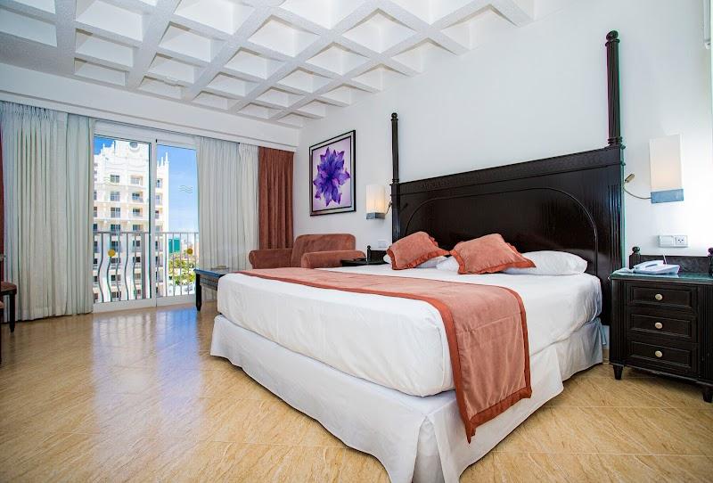 Hotel Riu Palace Aruba thumbnail 2