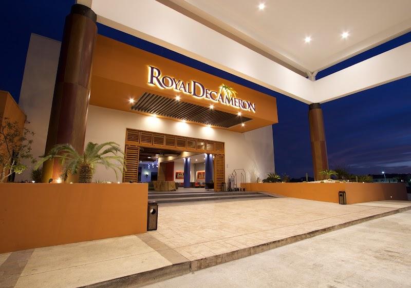 Grand Decameron Los Cabos, A Trademark All-Inclusive Resort thumbnail 4