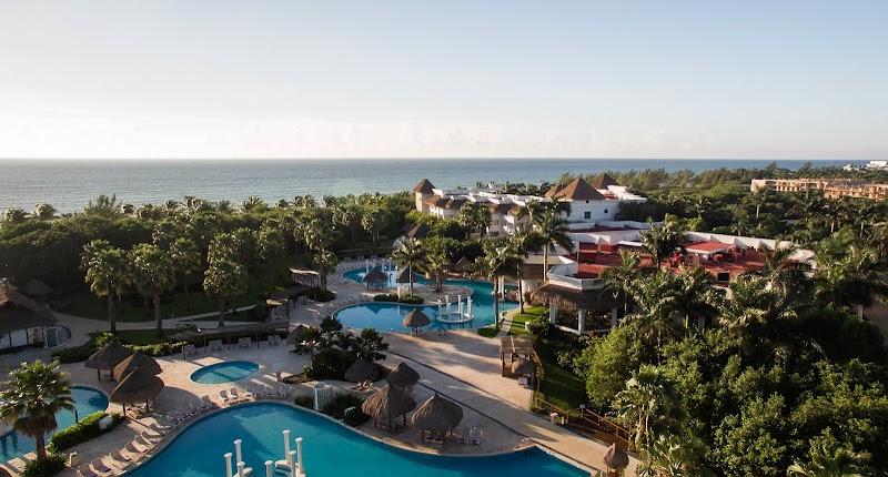 Grand Riviera Princess thumbnail 5