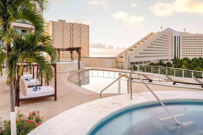 Seadust Cancun Family Resort 1