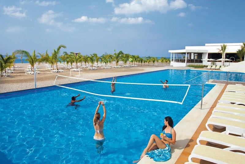Hotel Riu Playa Blanca thumbnail 5