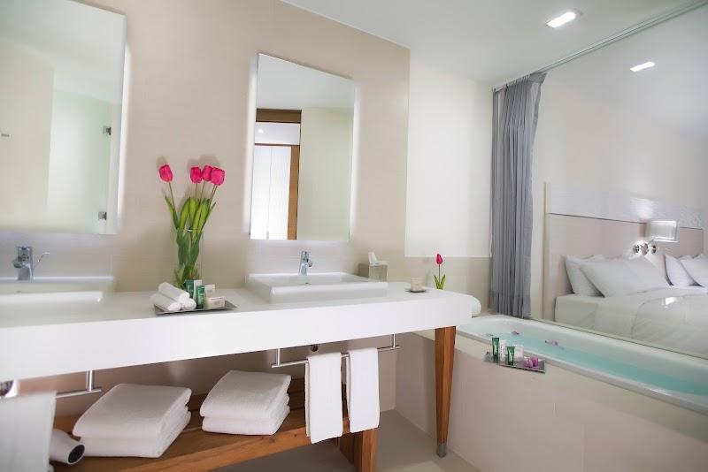 Krystal Grand Puerto Vallarta thumbnail 4