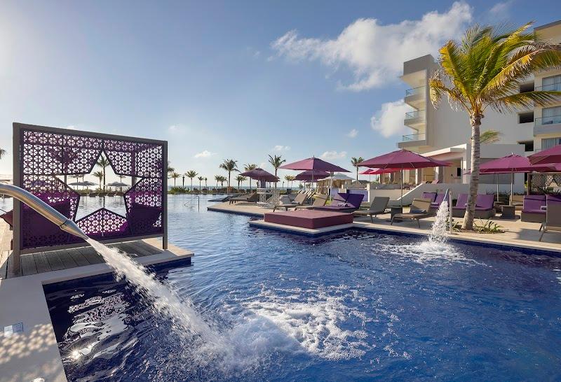 Planet Hollywood Cancun Adult Scene, An Autograph Collection thumbnail 4