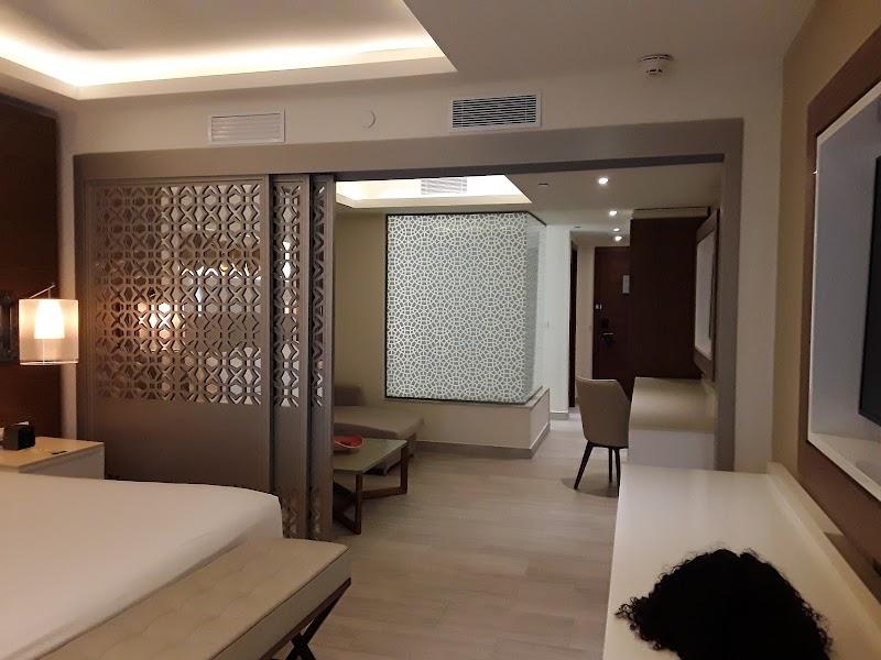 Royalton Bavaro, An Autograph Collection All-inclusive Resort & Casino thumbnail 2