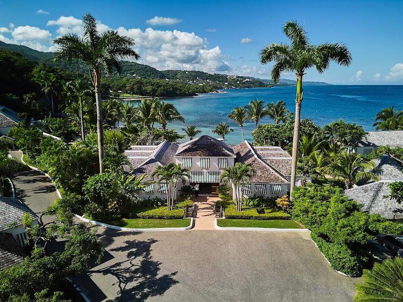 Round Hill Hotel and Villas thumbnail 5