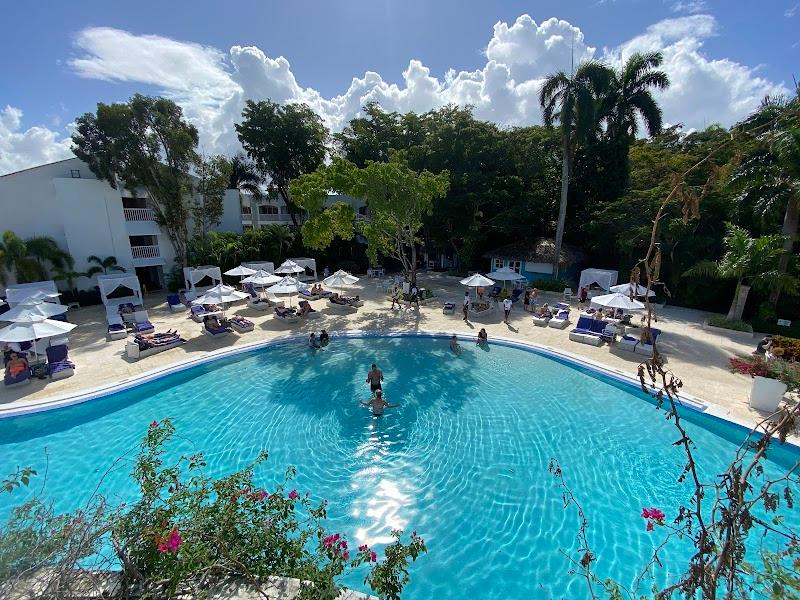 Viva Wyndham V Heavens thumbnail 3