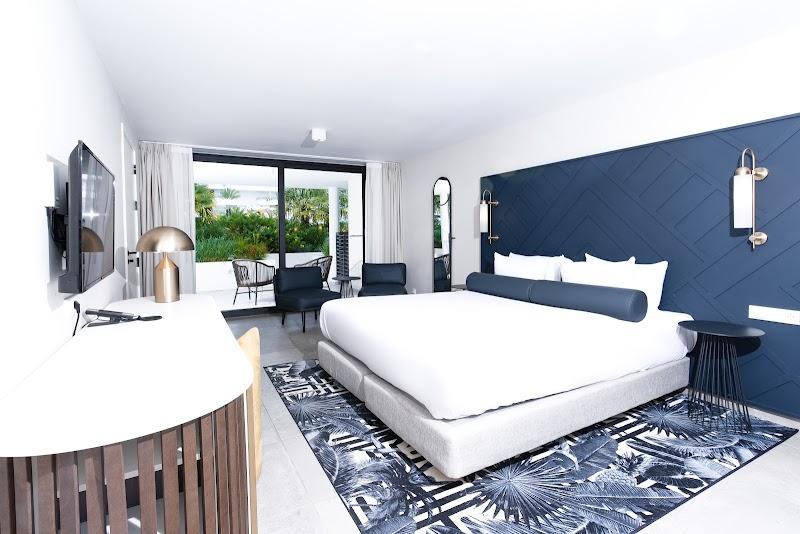 Mangrove Beach Corendon Curacao All-Inclusive Resort, Curio by Hilton thumbnail 2