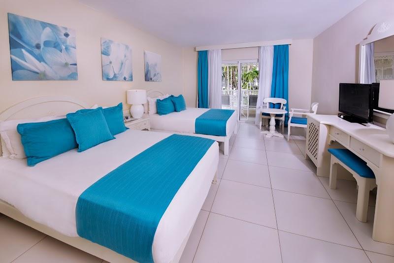 Vista Sol Punta Cana Beach Resort & Spa thumbnail 5