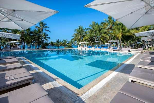 Viva Dominicus Beach By Wyndham, A Trademark All Inclusive Resort thumbnail 3