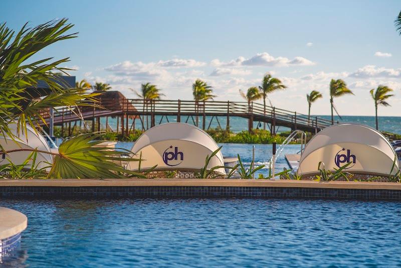 Planet Hollywood Cancun, An Autograph Collection All-Inclusive Resort 1