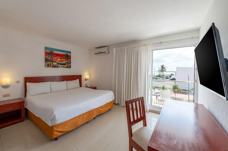 Hotel Dos Playas Faranda Cancun thumbnail 2