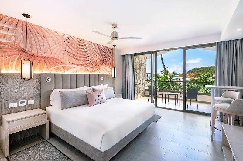 Royalton CHIC Antigua, An Autograph Collection All-Inclusive Resort - Adults Only thumbnail 2