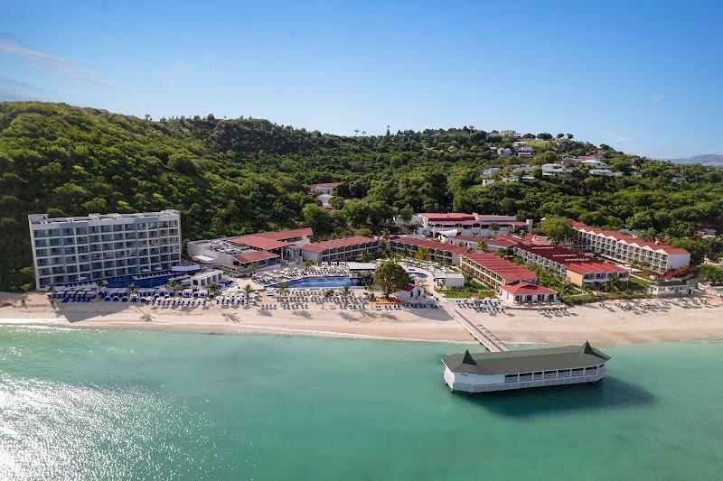 Royalton CHIC Antigua, An Autograph Collection All-Inclusive Resort - Adults Only thumbnail 4