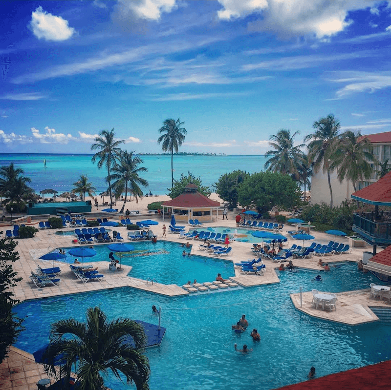 Breezes Bahamas Resort & Spa thumbnail 3