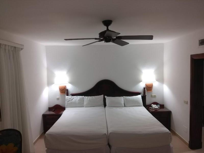 Playabachata Spa Resort thumbnail 2