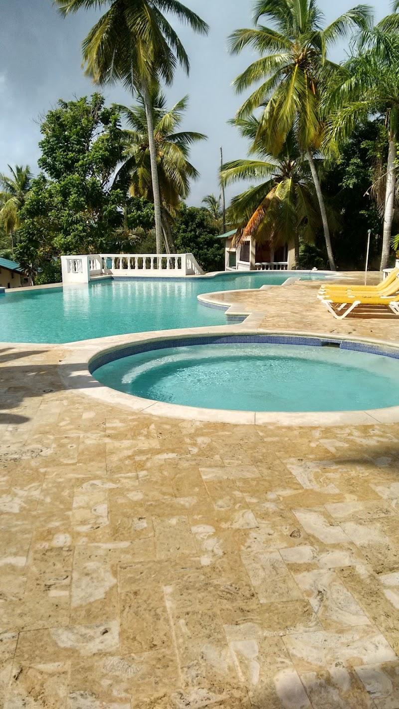 La Tambora Beach Resort thumbnail 5