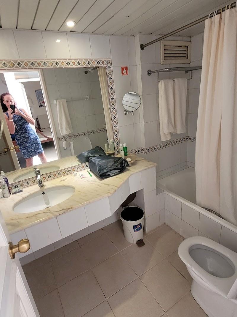Hotel Los Cactus thumbnail 4