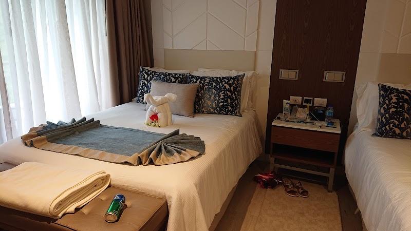 Royalton Antigua, An Autograph Collection All-Inclusive Resort thumbnail 2