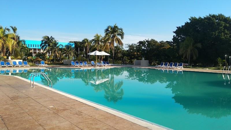 Hotel Club Amigo Ancon thumbnail 3