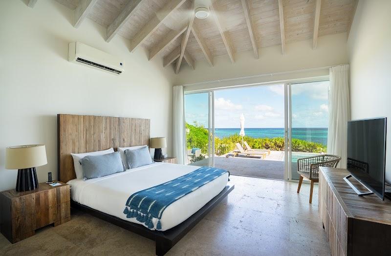 Sailrock South Caicos thumbnail 2