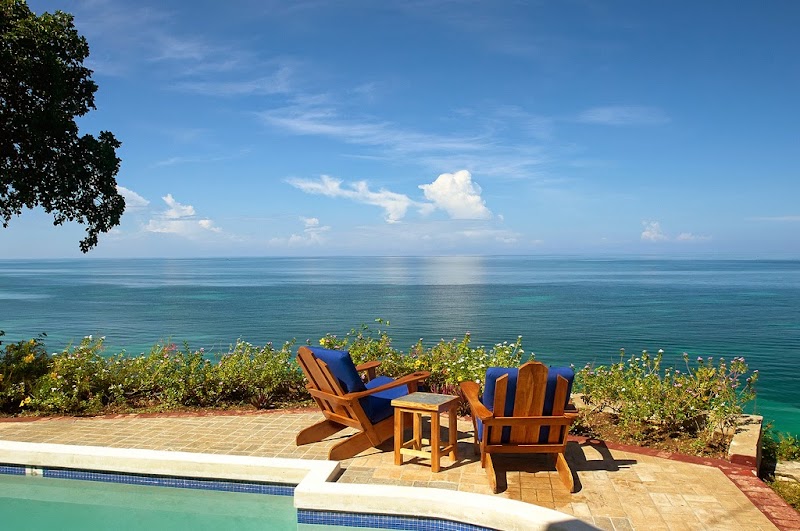 Bluefields Bay Villas & Suites 1