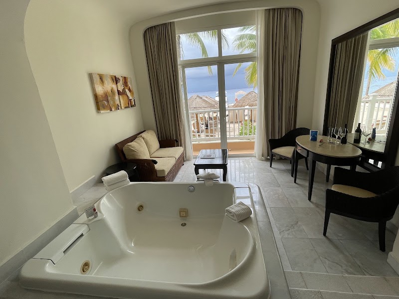 Cozumel Palace thumbnail 4