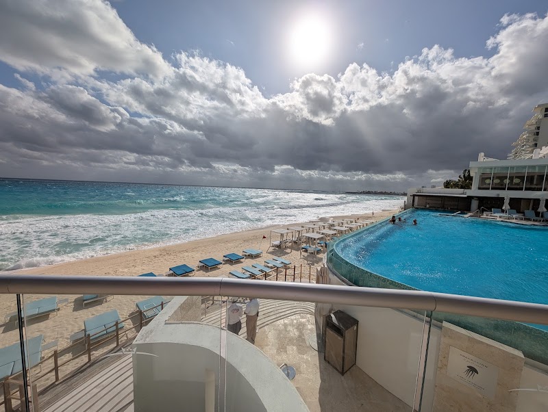 Sun Palace Cancun thumbnail 3