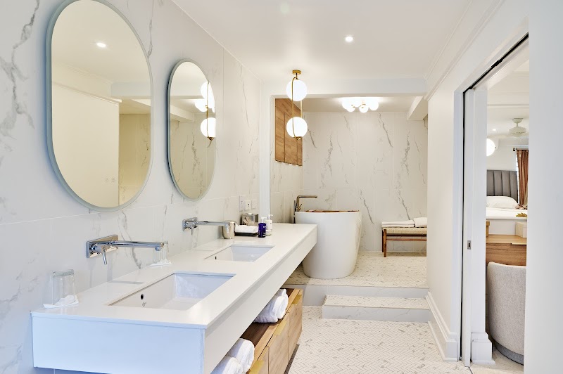 Calabash Hotel thumbnail 4