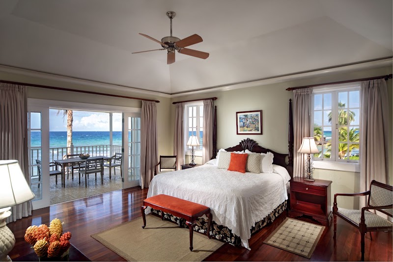 Half Moon thumbnail 2