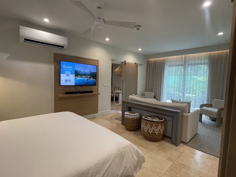 Sandals Saint Vincent thumbnail 2