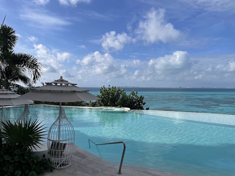 Impression Isla Mujeres by Secrets thumbnail 3