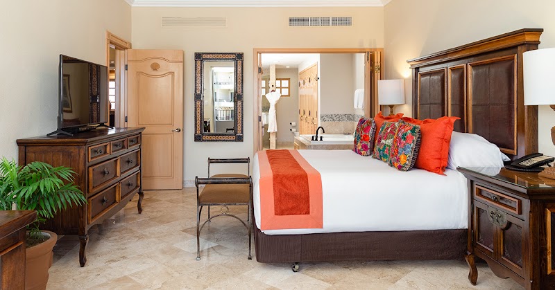 Villa La Estancia Beach Resort & Spa thumbnail 2