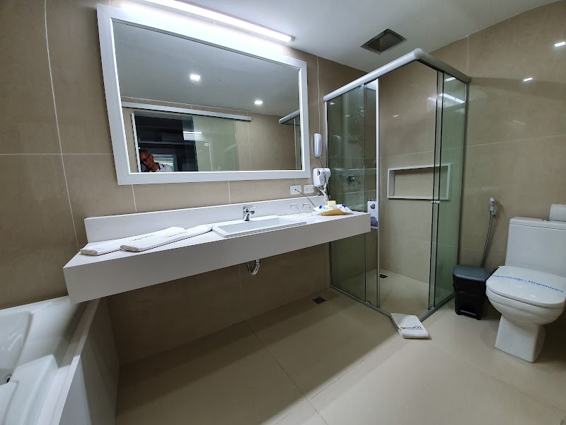 Ocean Palace Beach Resort & Bungalows thumbnail 4