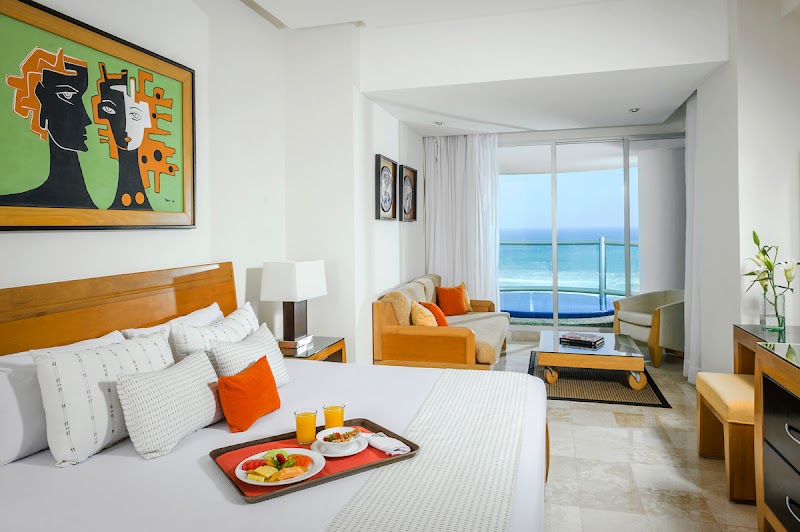 The Grand Mayan at Vidanta Acapulco thumbnail 2