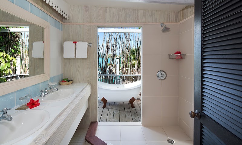 Cocobay Resort thumbnail 4