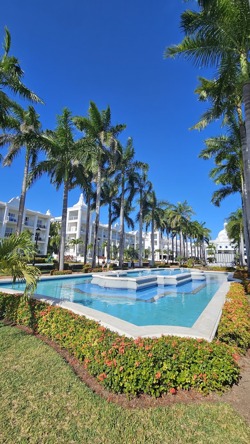 Hotel Riu Palace Riviera Maya thumbnail 3