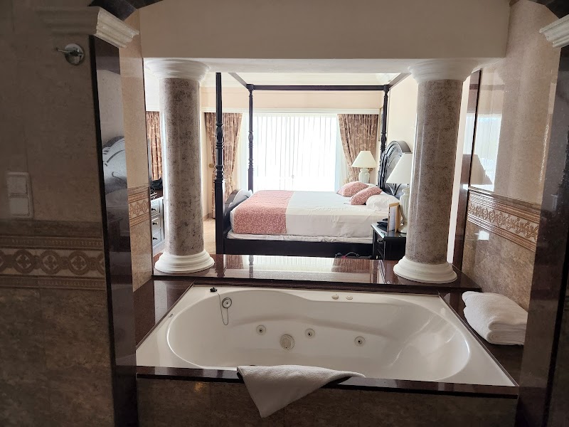 Hotel Riu Palace Pacifico thumbnail 4