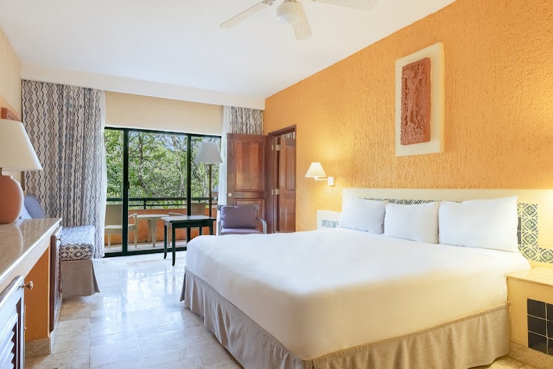 Iberostar Waves Tucán thumbnail 2