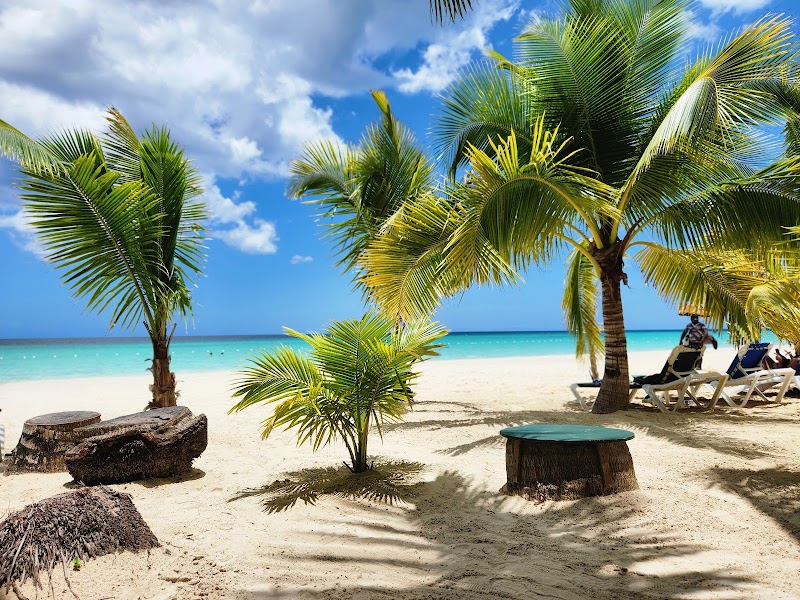 Charela Inn thumbnail 4