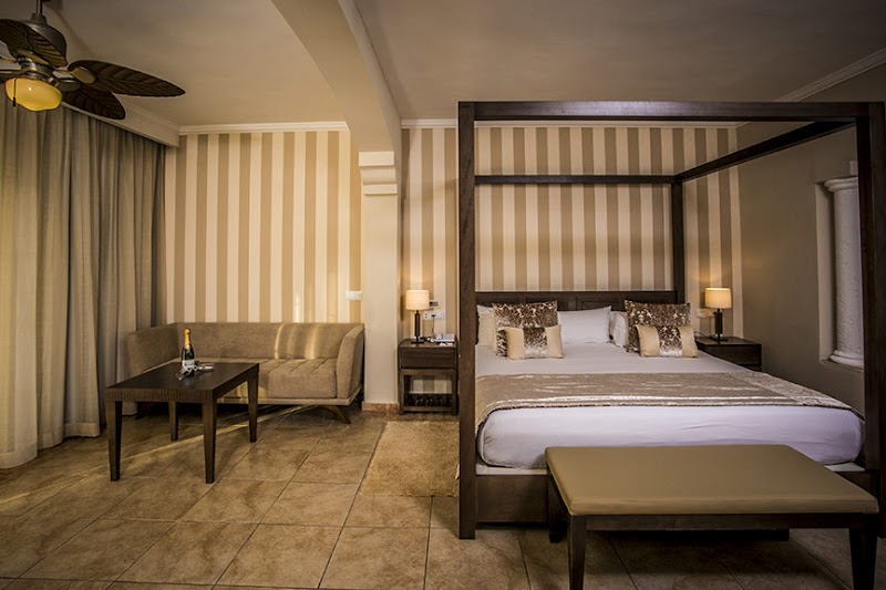 Majestic Colonial Punta Cana thumbnail 2