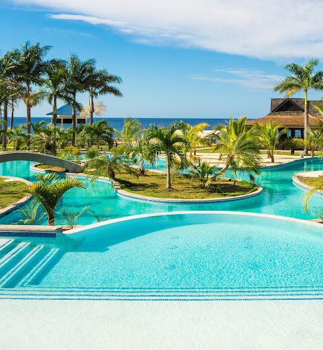 The Cliff Hotel thumbnail 5