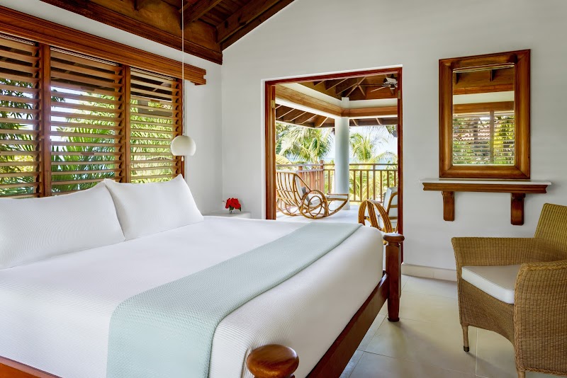 Couples Swept Away thumbnail 2