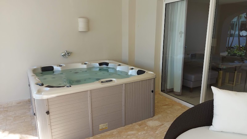 Secrets Royal Beach Punta Cana thumbnail 4