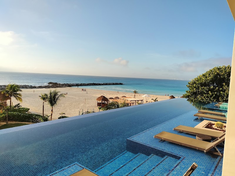 Turquoize at Hyatt Ziva Cancun thumbnail 3