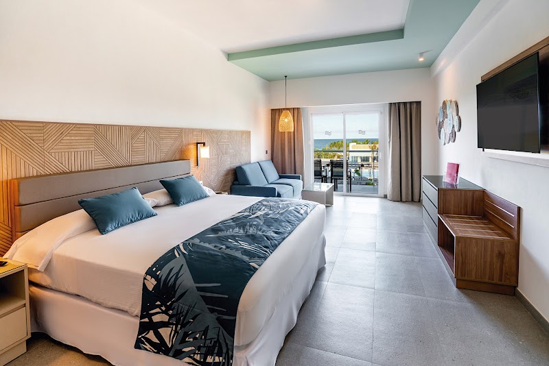 Hotel Riu Latino thumbnail 5