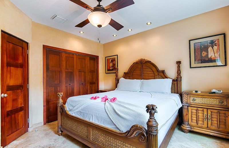 Infinity Bay Spa and Beach Resort thumbnail 2