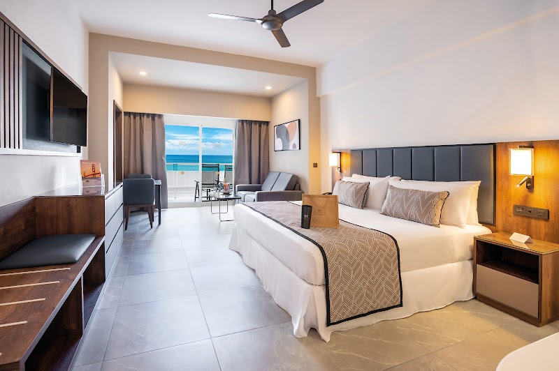 Hotel Riu Palace Kukulkan thumbnail 2