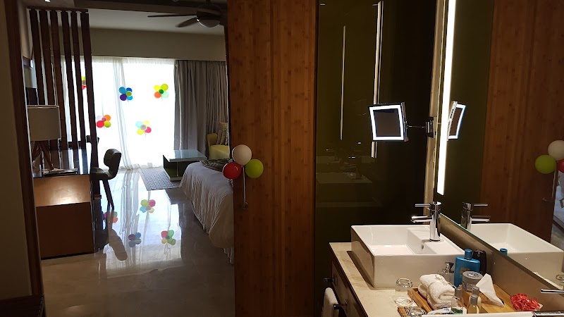 Dreams Onyx Resort & Spa thumbnail 4